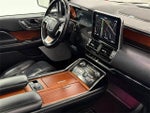 2018 Navigator L Thumbnail 11