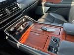 2022 Navigator L Thumbnail 8