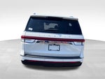 2022 Navigator L Thumbnail 14