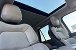 2022 Navigator L Thumbnail 17