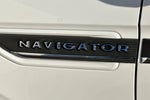 2022 Navigator L Thumbnail 28