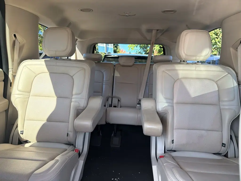 2019 Lincoln Navigator - $38,997
