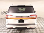 2019 Navigator L Thumbnail 24