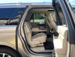 2020 Navigator L Thumbnail 18