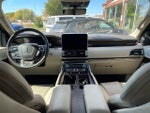 2020 Navigator L Thumbnail 25