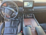 2020 Navigator L Thumbnail 11