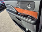 2020 Navigator L Thumbnail 12