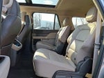 2022 Navigator L Thumbnail 10