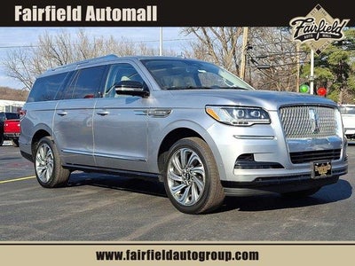 Photo of a 2022 Lincoln Navigator L 4X4 Reserve 4DR SUV for sale