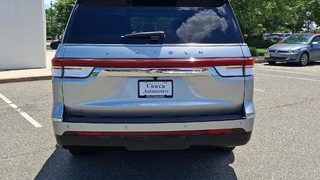 2022 Lincoln Navigator L Reserve