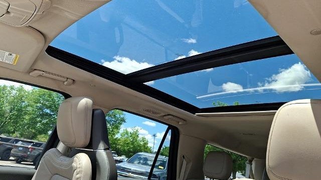 2022 Lincoln Navigator L Reserve