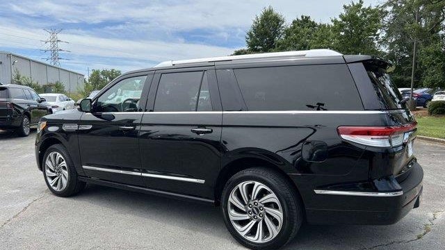 2022 Lincoln Navigator L Reserve