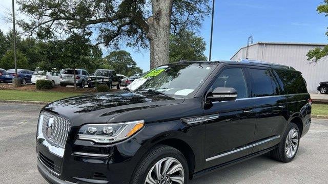 2022 Lincoln Navigator L Reserve