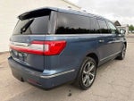 2019 Navigator L Thumbnail 2