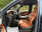 2019 Navigator L Thumbnail 24