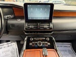 2019 Navigator L Thumbnail 32