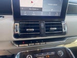 2020 Navigator L Thumbnail 24
