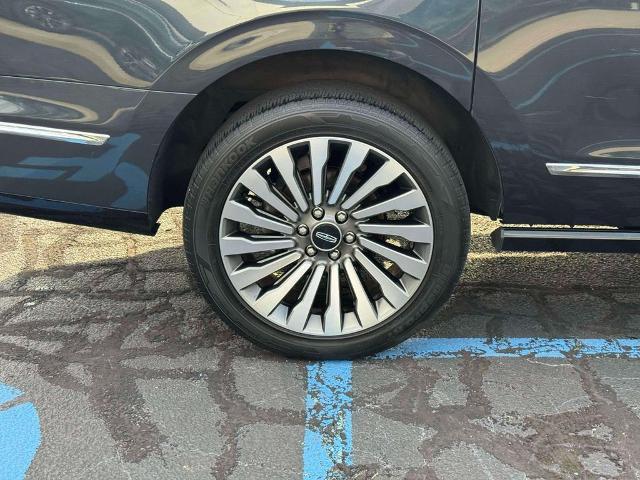 2021 Lincoln Navigator - $42,808