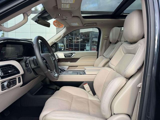 2021 Lincoln Navigator - $42,808