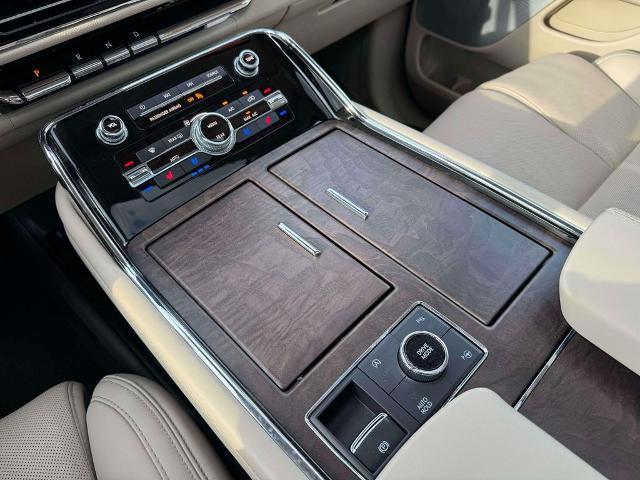 2021 Lincoln Navigator - $42,808