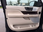 2021 Navigator L Thumbnail 9