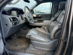 2021 Navigator L Thumbnail 2