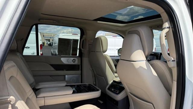 2021 Lincoln Navigator L Reserve