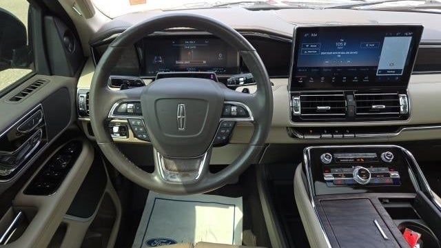 2022 Lincoln Navigator L Reserve
