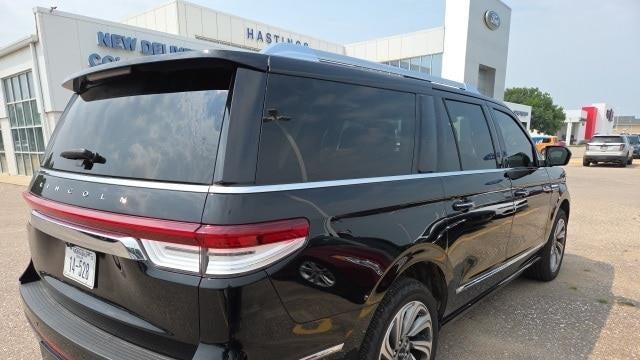 2022 Lincoln Navigator L Reserve