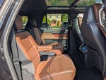 2022 Navigator L Thumbnail 12