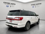 2019 Navigator L Thumbnail 3