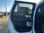 2020 Navigator L Thumbnail 23