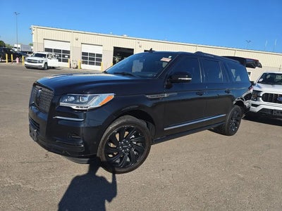 Photo of a 2022 Lincoln Navigator L 4X4 Reserve 4DR SUV for sale