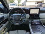 2019 Navigator L Thumbnail 11