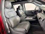 2019 Navigator L Thumbnail 18