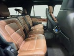 2022 Navigator L Thumbnail 12