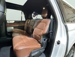 2022 Navigator L Thumbnail 16