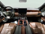 2022 Navigator L Thumbnail 24