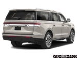 2022 Navigator L Thumbnail 2