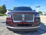 2024 Navigator L Thumbnail 2