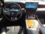 2024 Navigator L Thumbnail 9