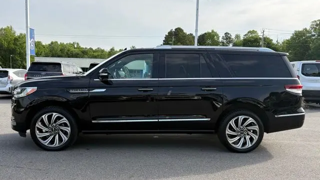 2024 Lincoln Navigator L Premiere