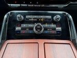 2024 Navigator L Thumbnail 17