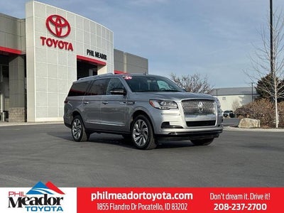 Photo of a 2024 Lincoln Navigator L 4X4 Premiere 4DR SUV for sale