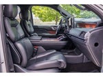 2024 Navigator L Thumbnail 11