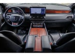 2024 Navigator L Thumbnail 12