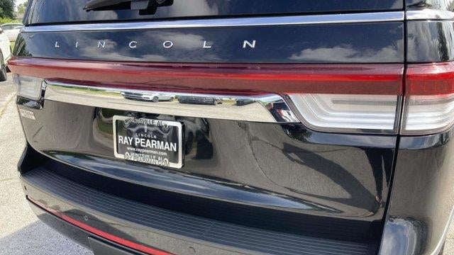 2022 Lincoln Navigator L Standard