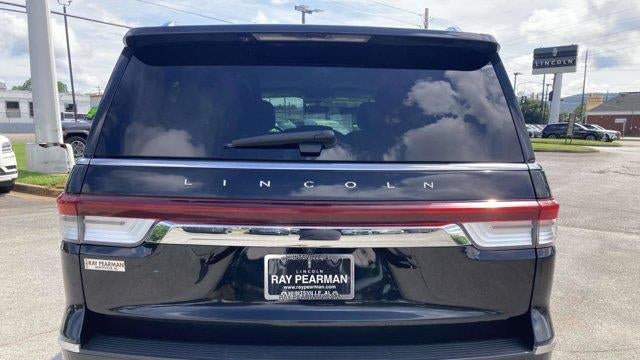 2022 Lincoln Navigator L Standard