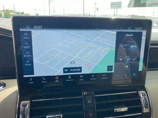 2022 Lincoln Navigator - $34,990