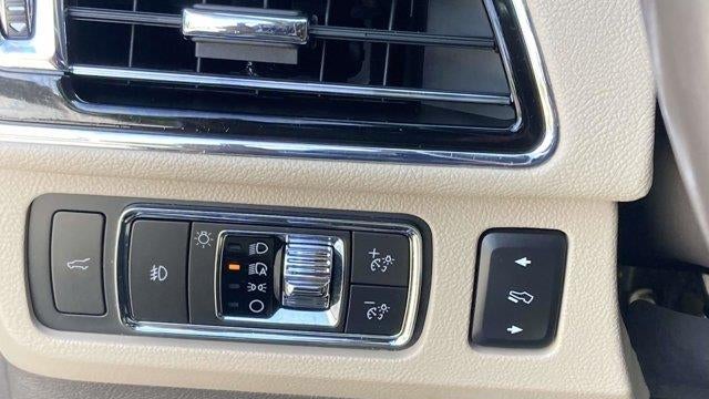 2022 Lincoln Navigator L Standard